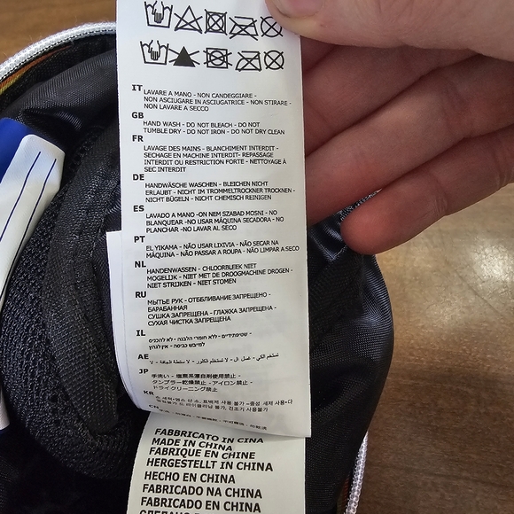 K.WAY WATERPROOF ERLOY SHOULDER STAP CROSSBODY - Picture 11 of 14